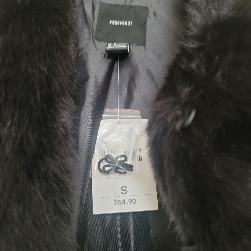 Coat - Picture 4 of 4